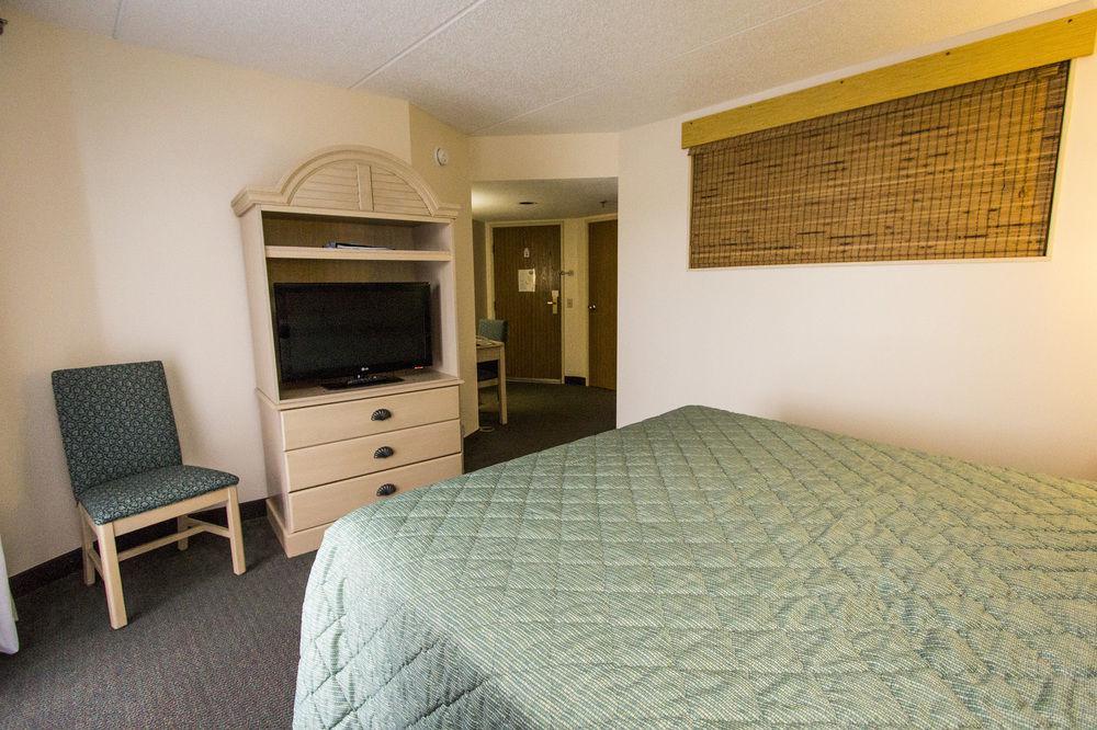 Castaway Bay By Cedar Point Resorts Sandusky Exterior photo