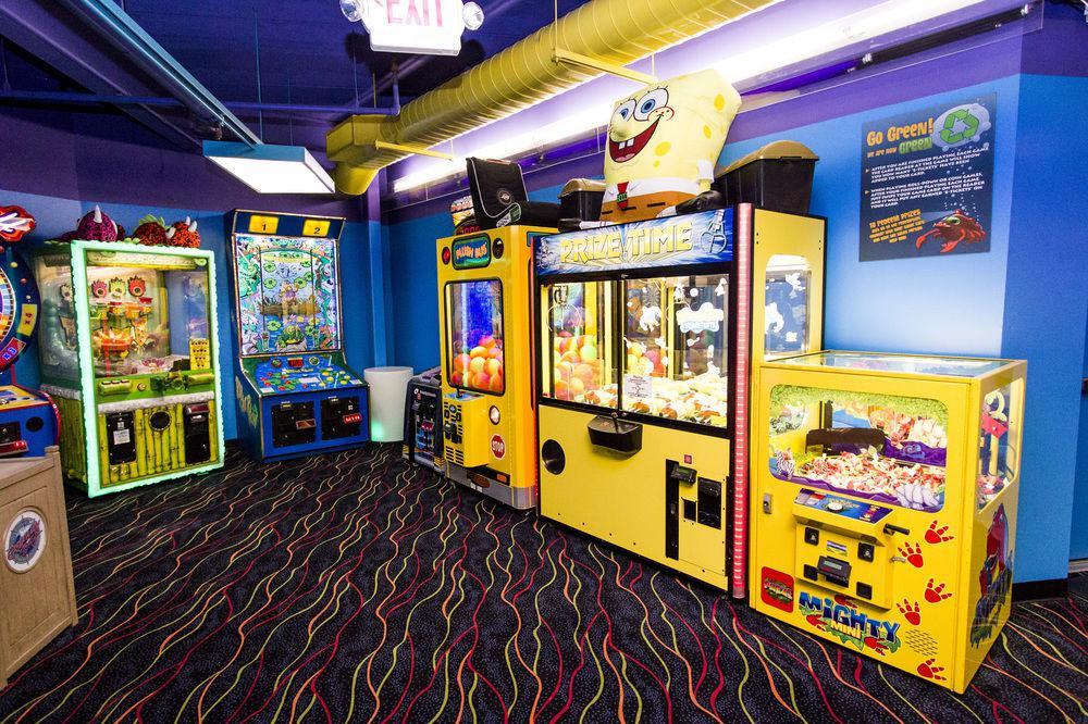 Castaway Bay By Cedar Point Resorts Sandusky Exterior photo
